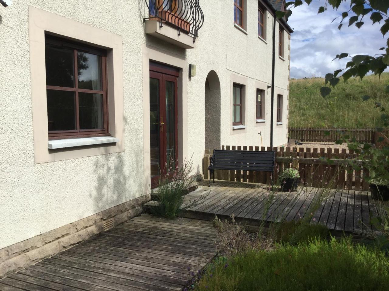 Two-Bedroom Apartment - Golf View Free Parking Інвернесс Екстер'єр фото