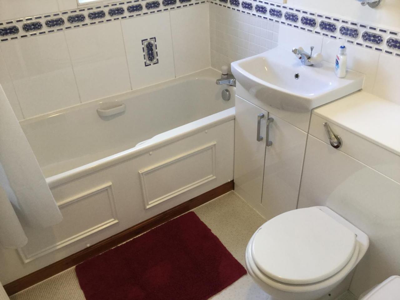 Two-Bedroom Apartment - Golf View Free Parking Інвернесс Екстер'єр фото