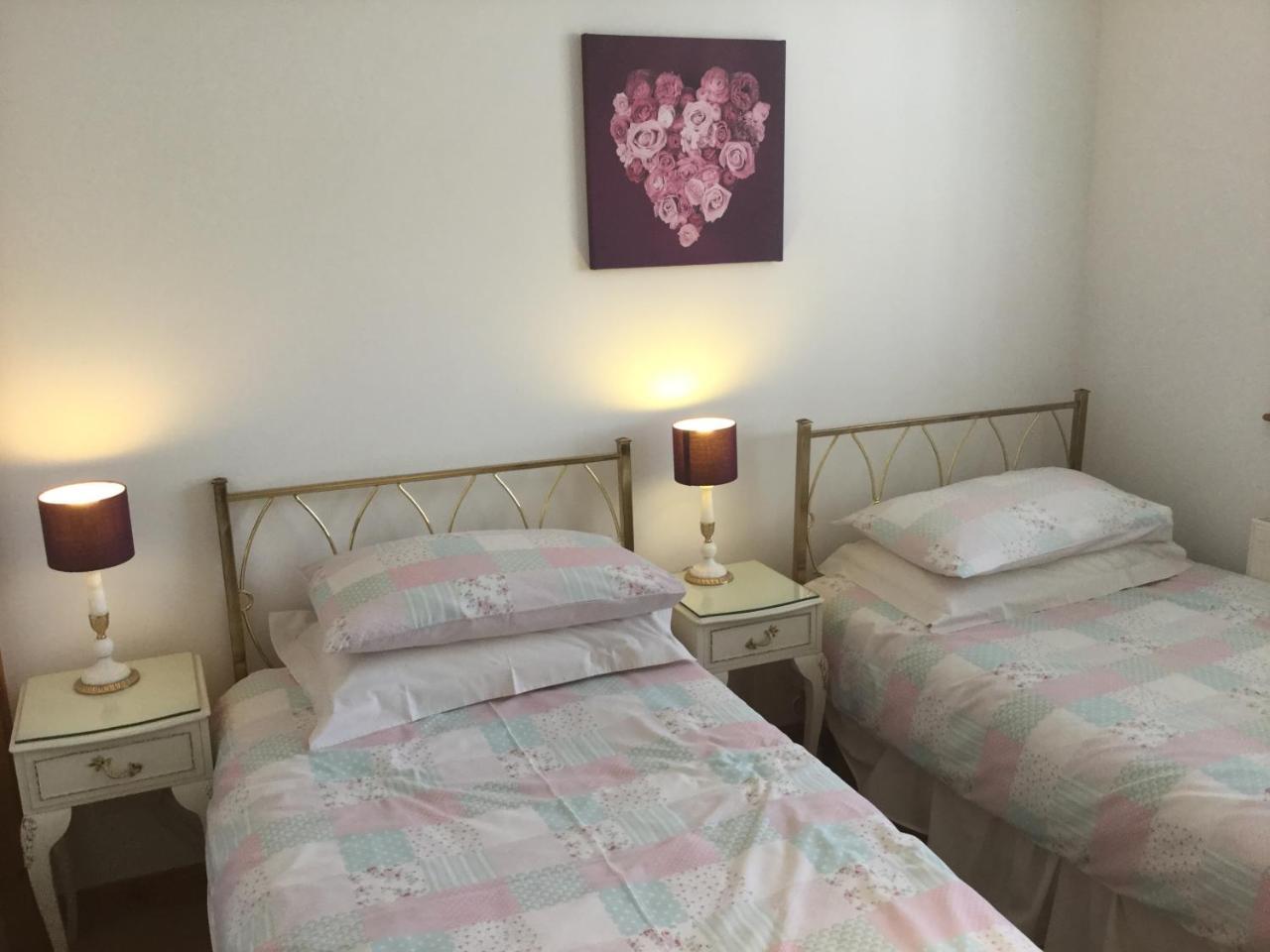 Two-Bedroom Apartment - Golf View Free Parking Інвернесс Екстер'єр фото
